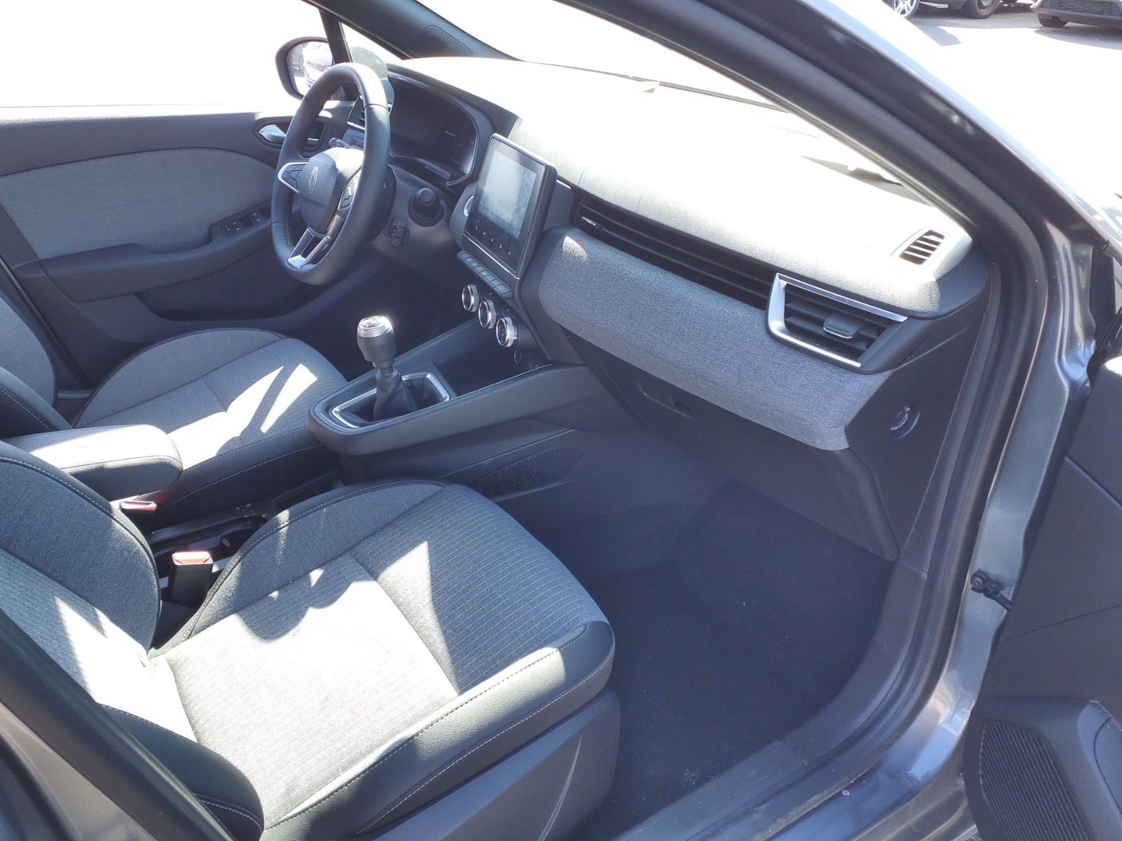 RENAULT CLIO V TECHNO