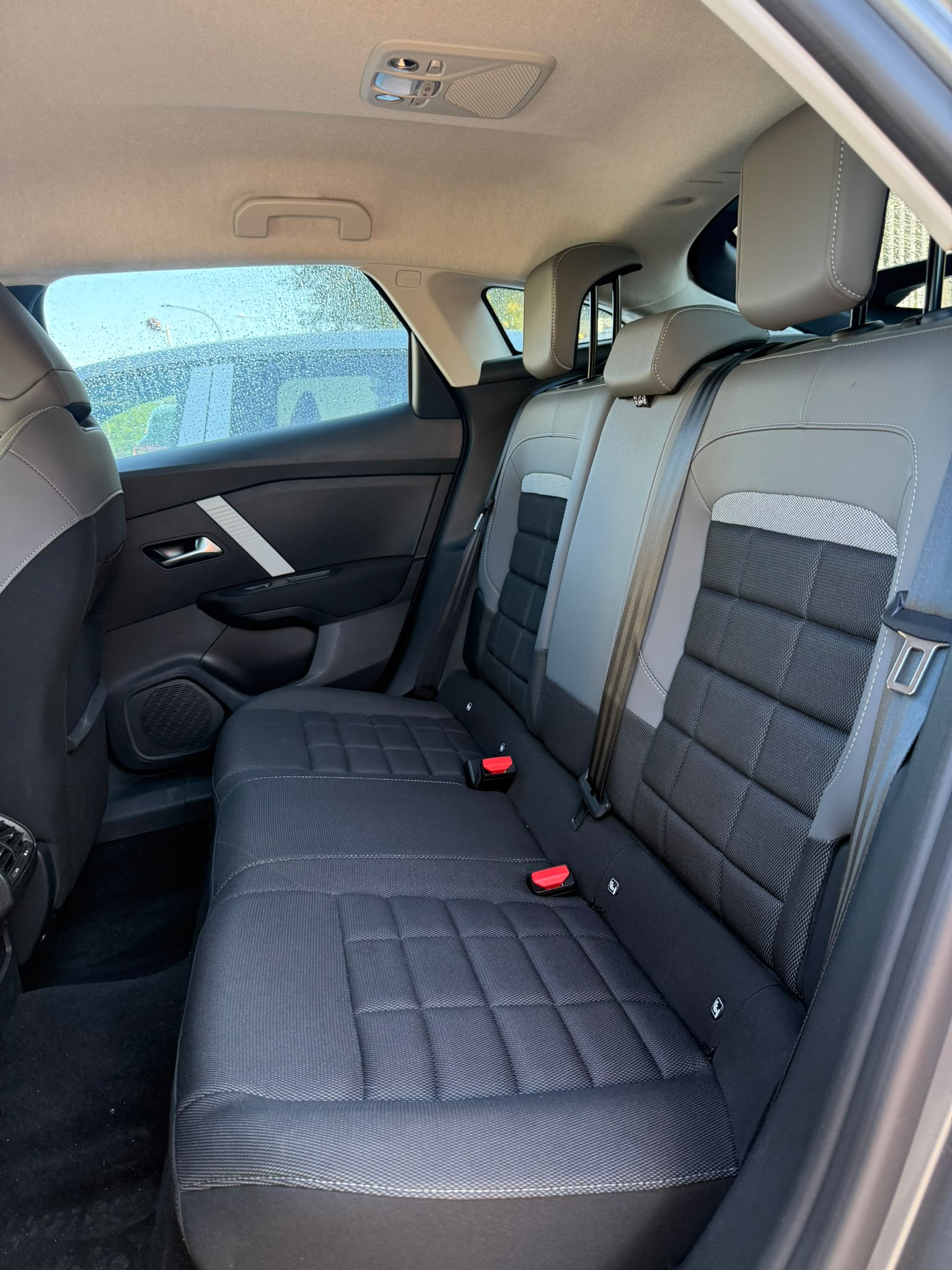 CITROENE C4 EAT8 PLUS