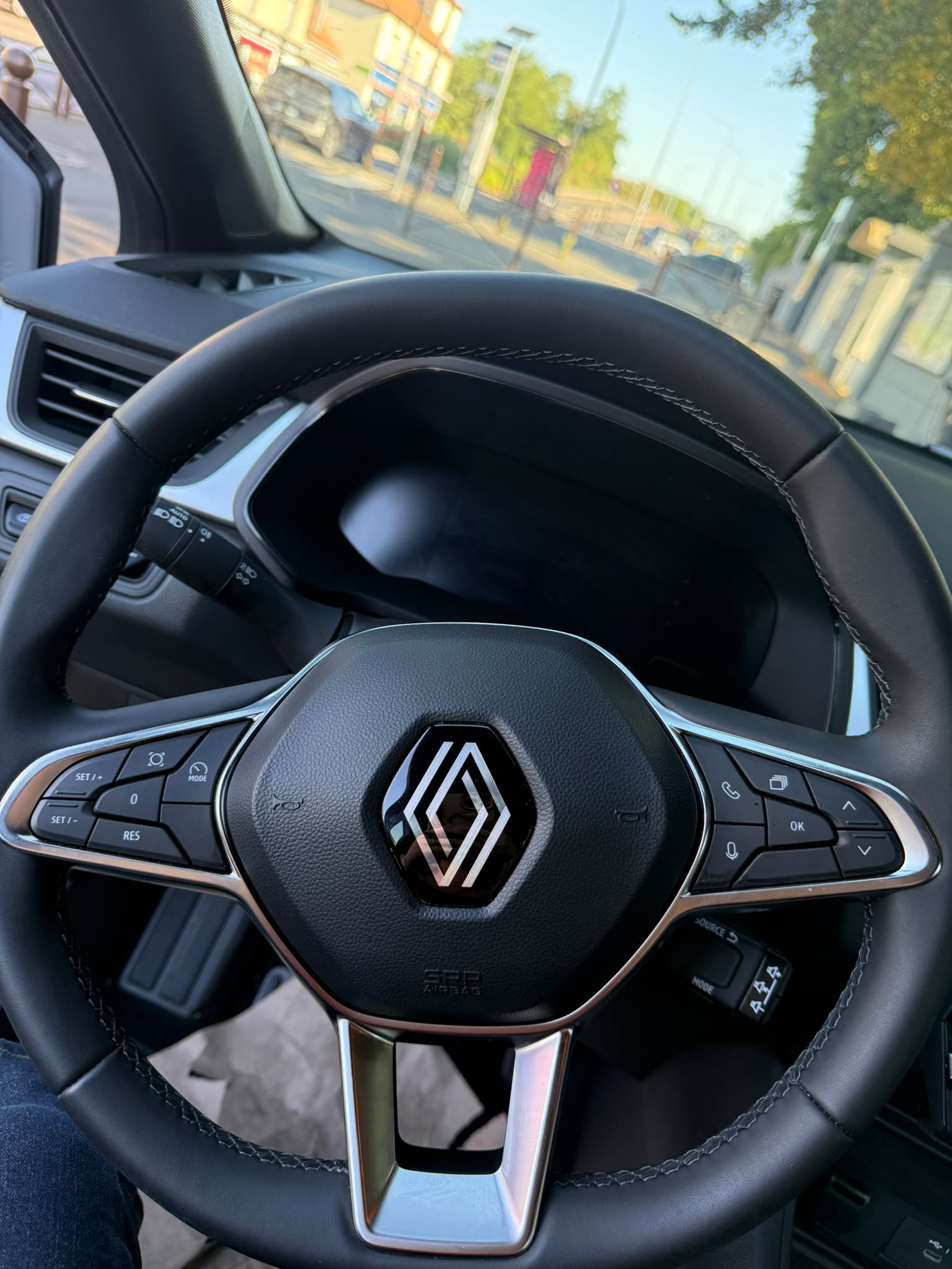 RENAULT CAPTUR EVOLUTION