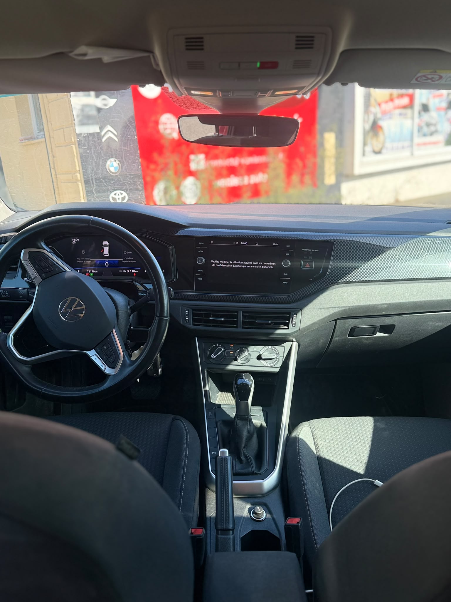 VOLKSWAGEN POLO LIFE