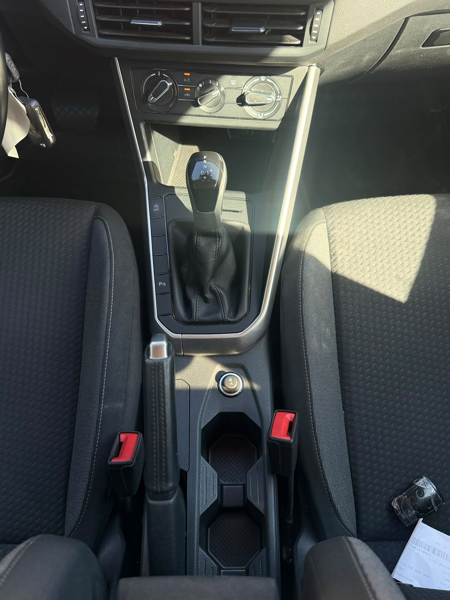 VOLKSWAGEN POLO LIFE