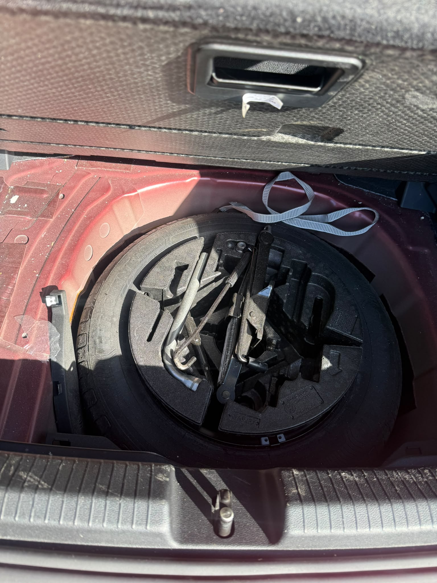 VOLKSWAGEN POLO LIFE