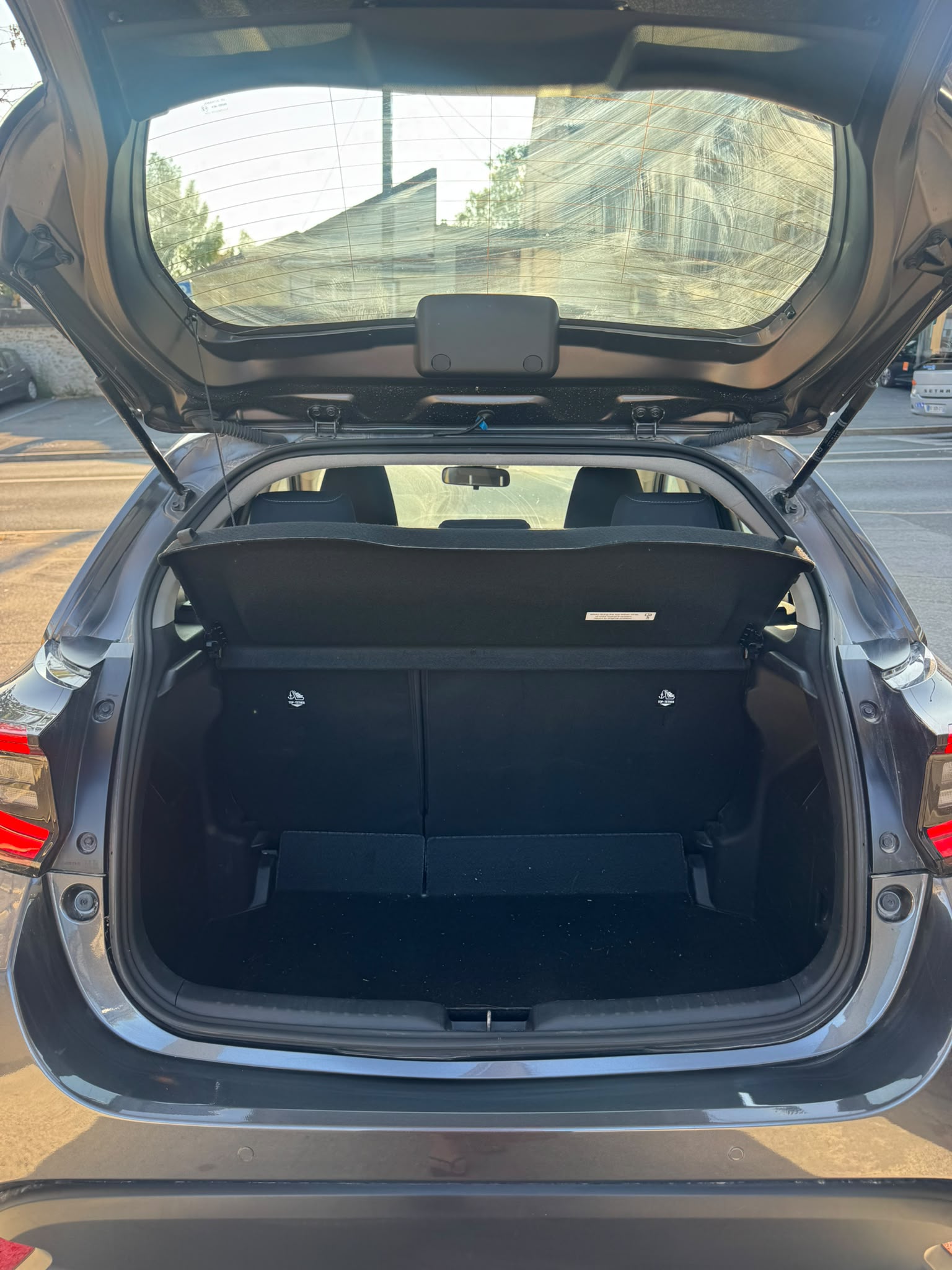 Toyota Yaris DYNAMIC BUSINESS