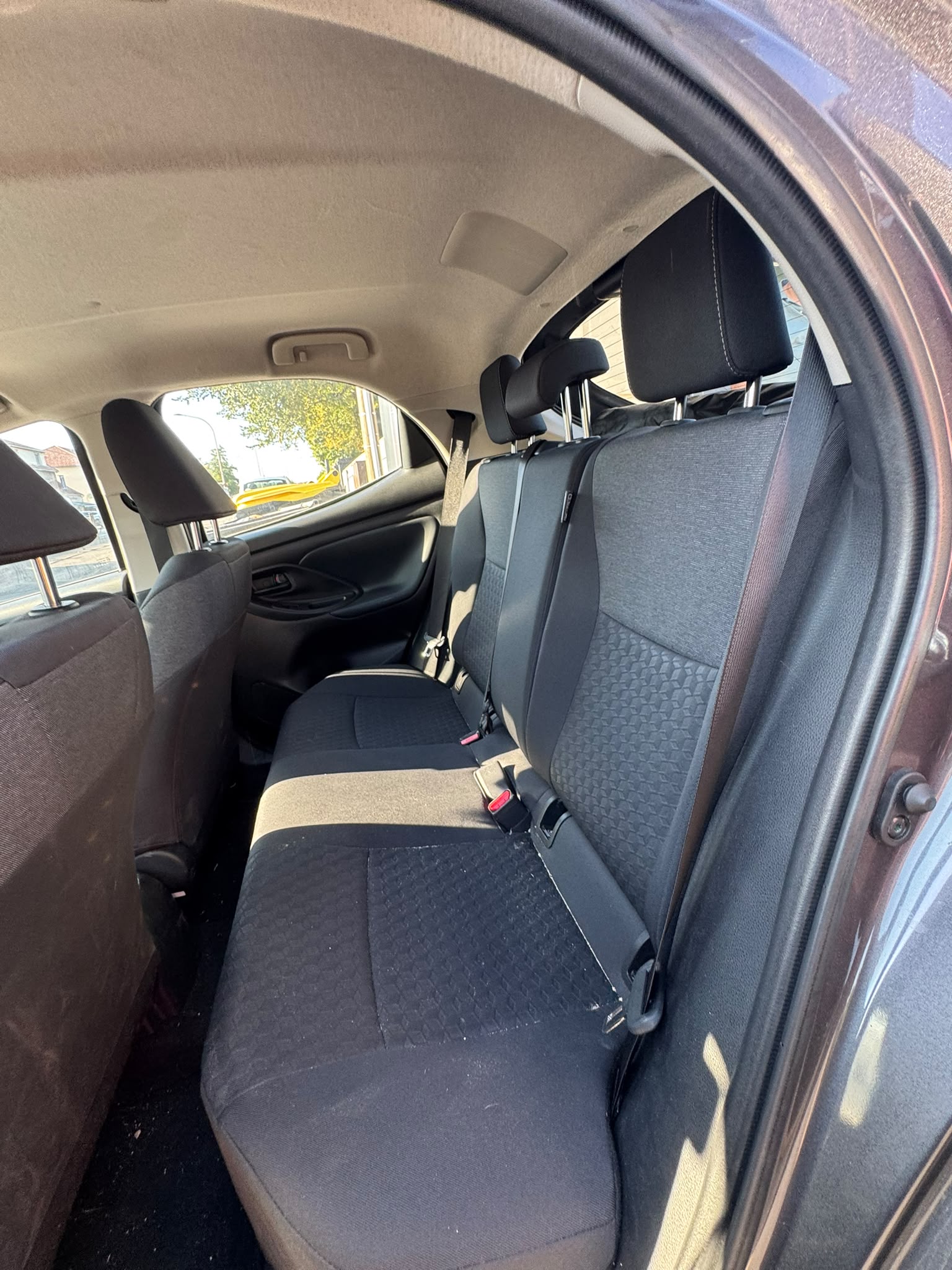 Toyota Yaris DYNAMIC BUSINESS