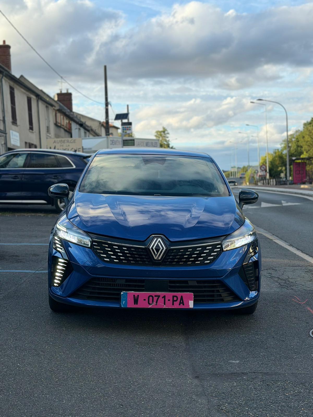 RENAULT CLIO V TECHNO