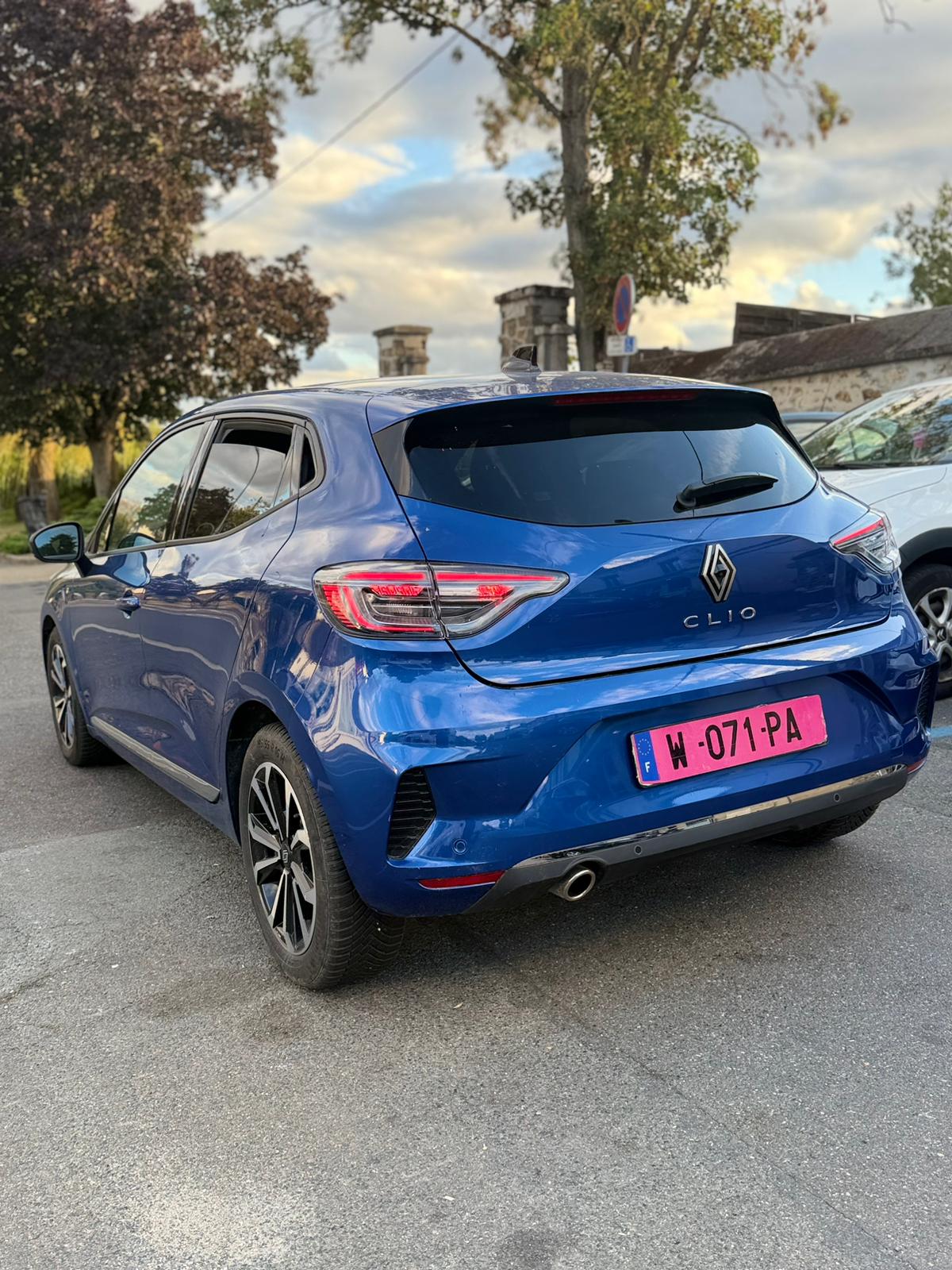 RENAULT CLIO V TECHNO