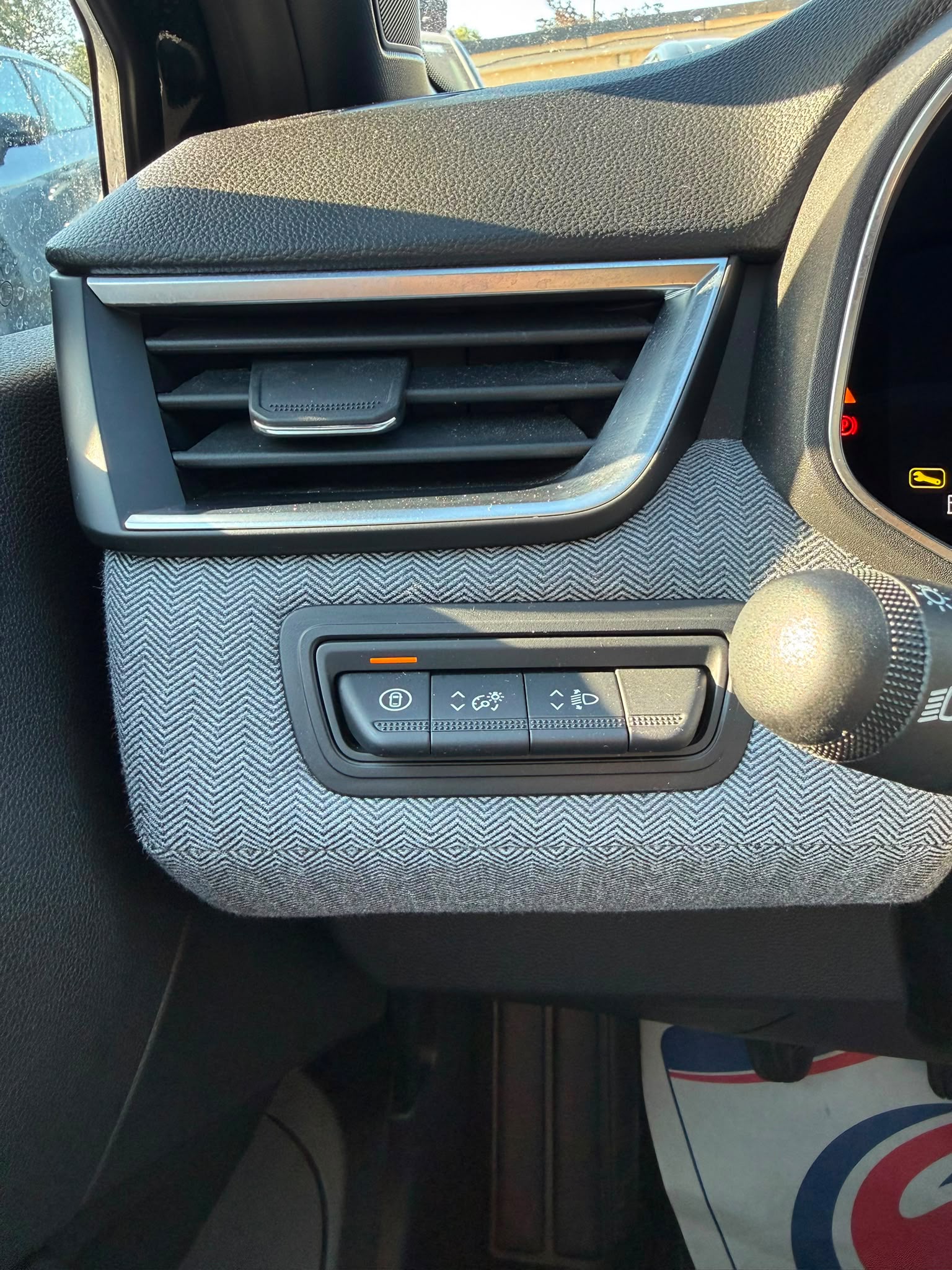 RENAULT CLIO V TECHNO+