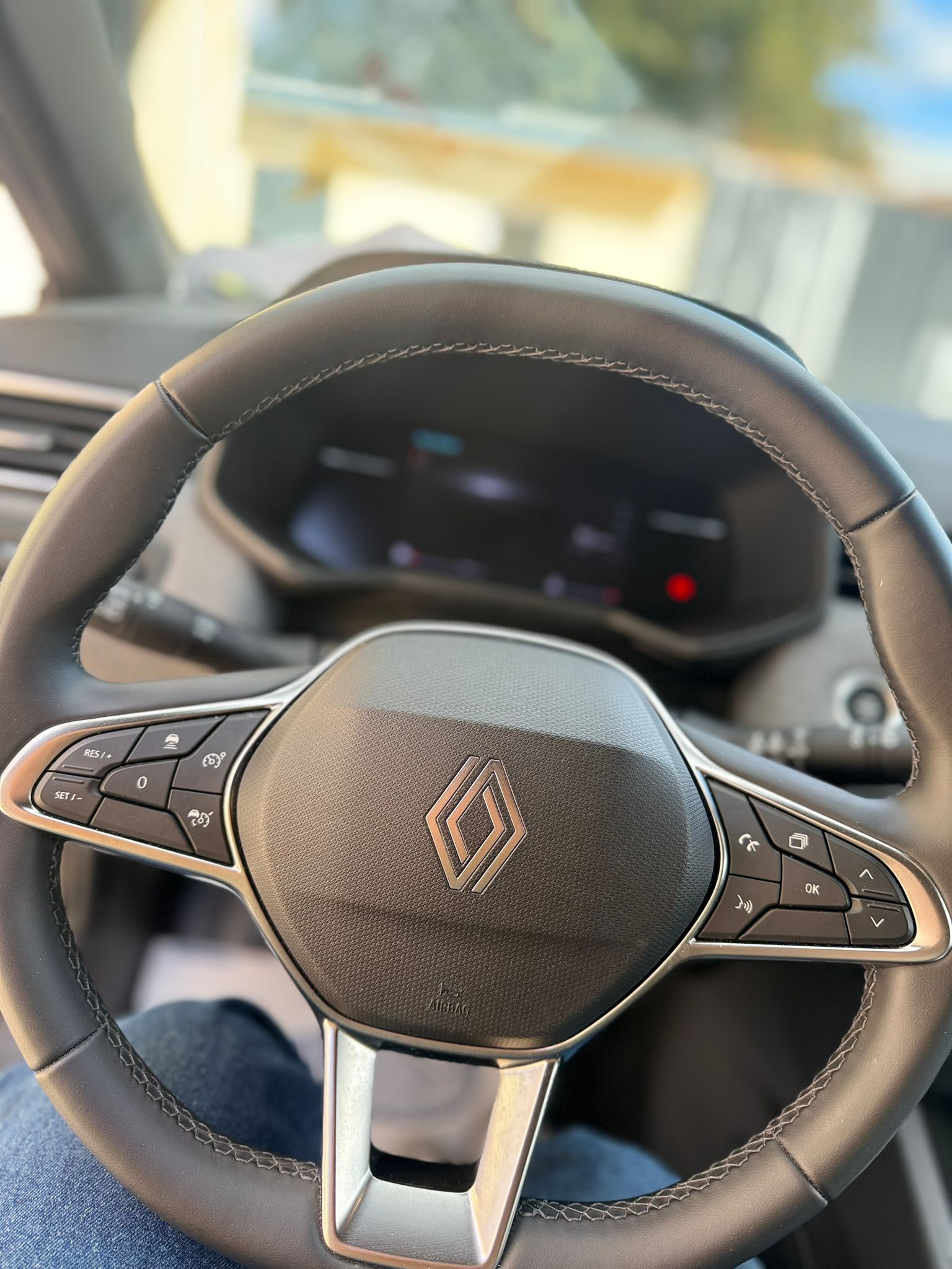 RENAULT CLIO V TECHNO