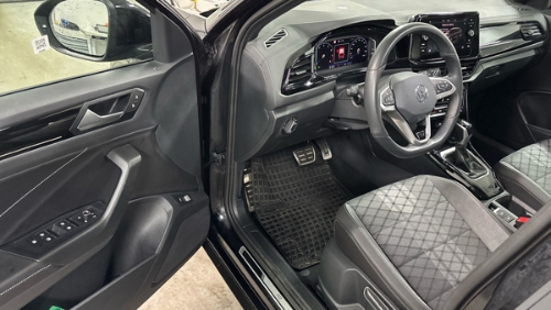 VOLKSWAGEN T-ROC  R-LINE EDITION DSG
