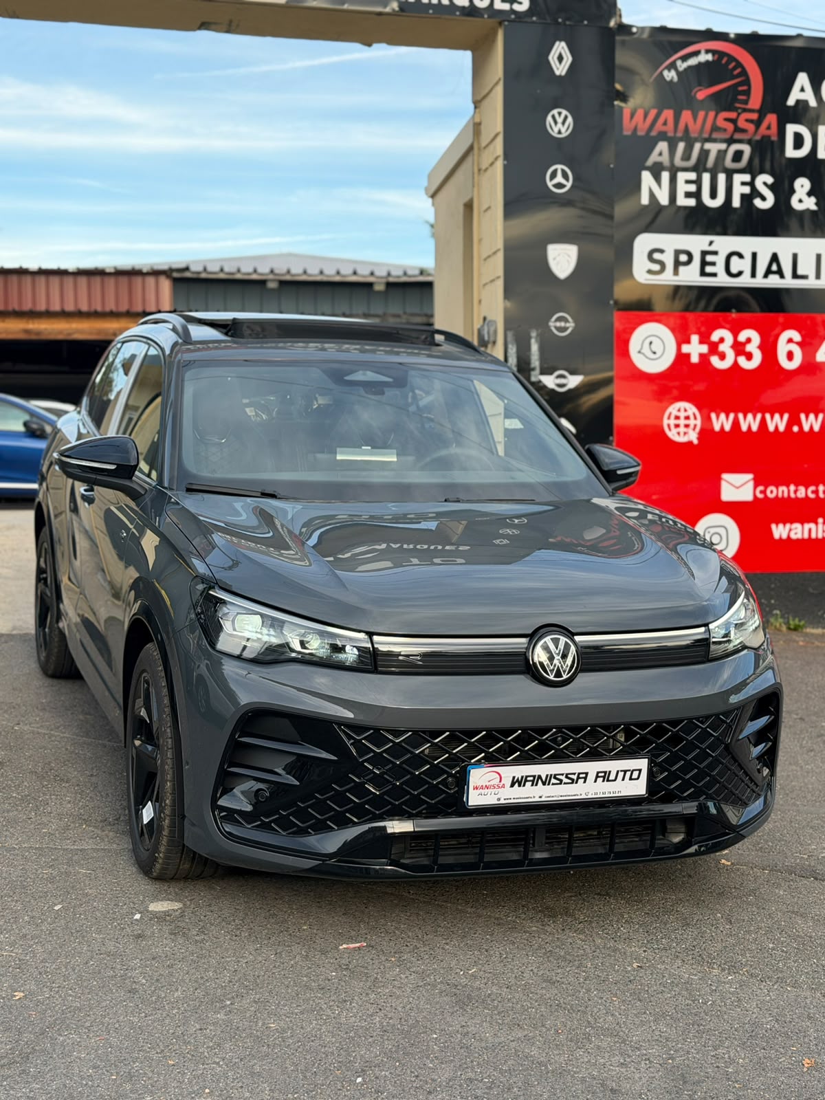 VOLKSWAGEN TIGUAN R-LINE