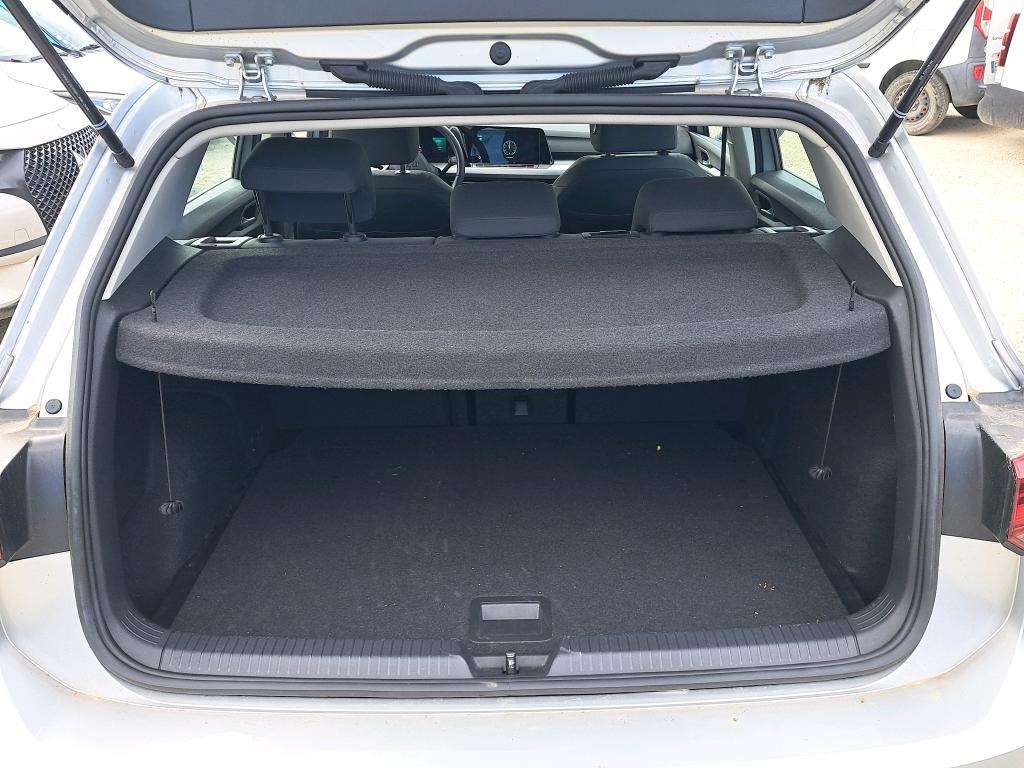 VOLKSWAGEN GOLF LIFE PLUS