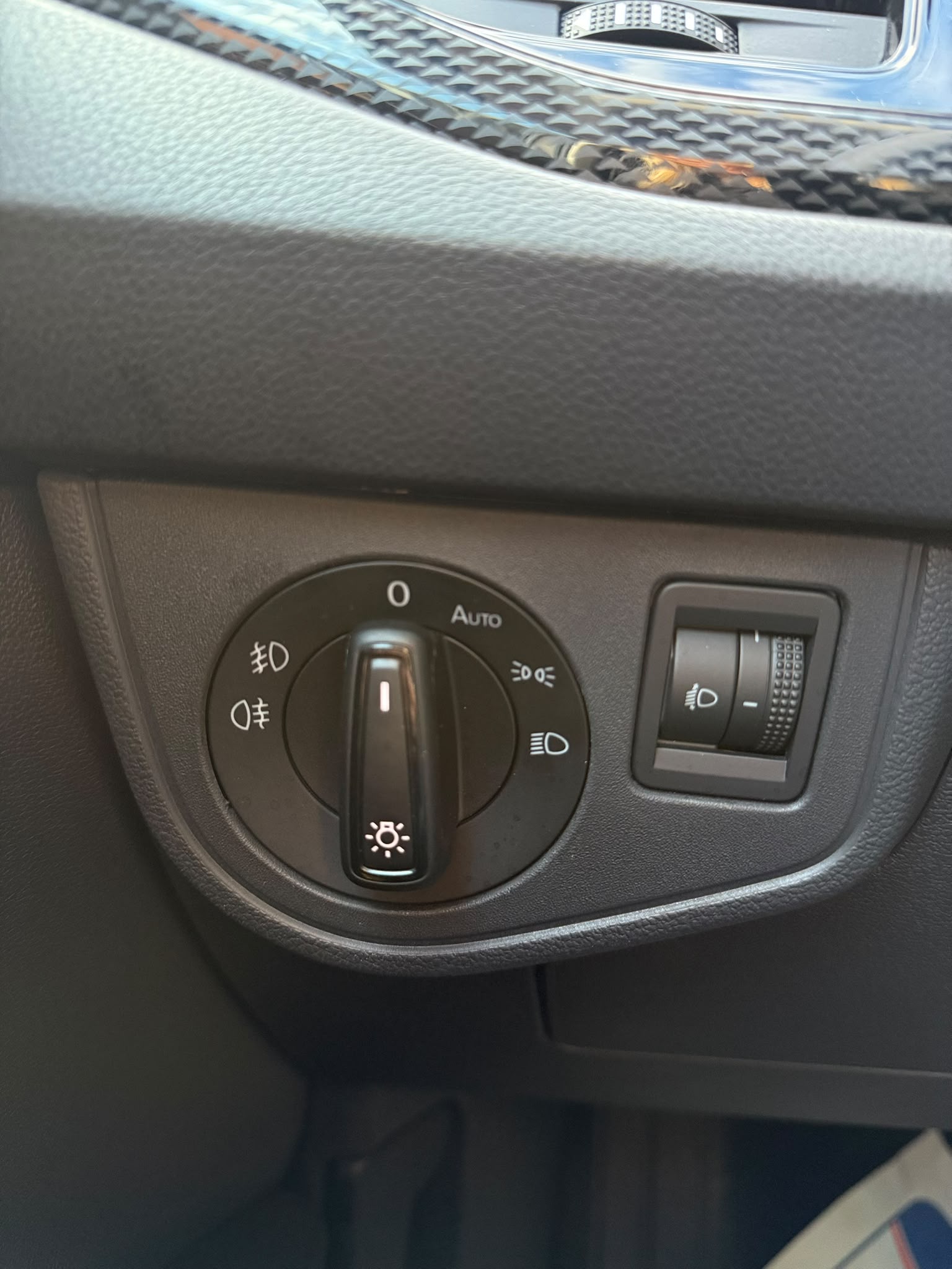 VOLKSWAGEN TAIGO LIFE