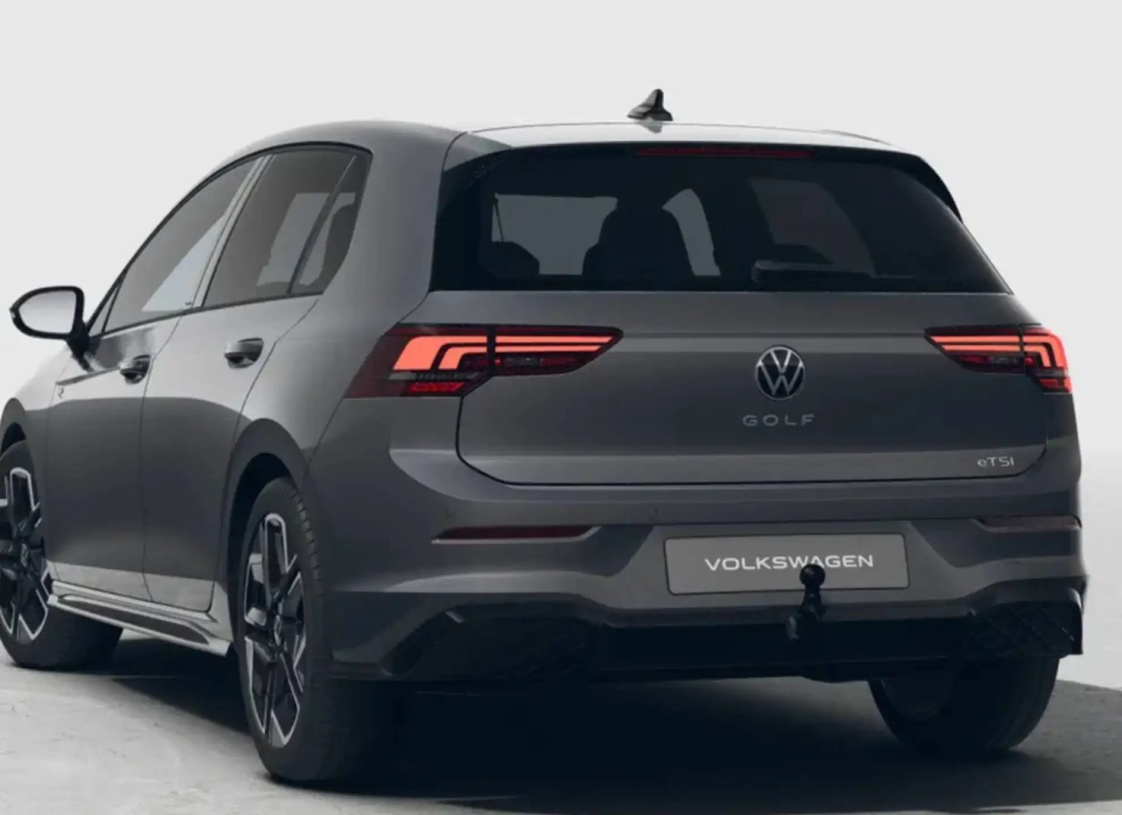 VOLKSWAGEN GOLF R-LINE EDITION
