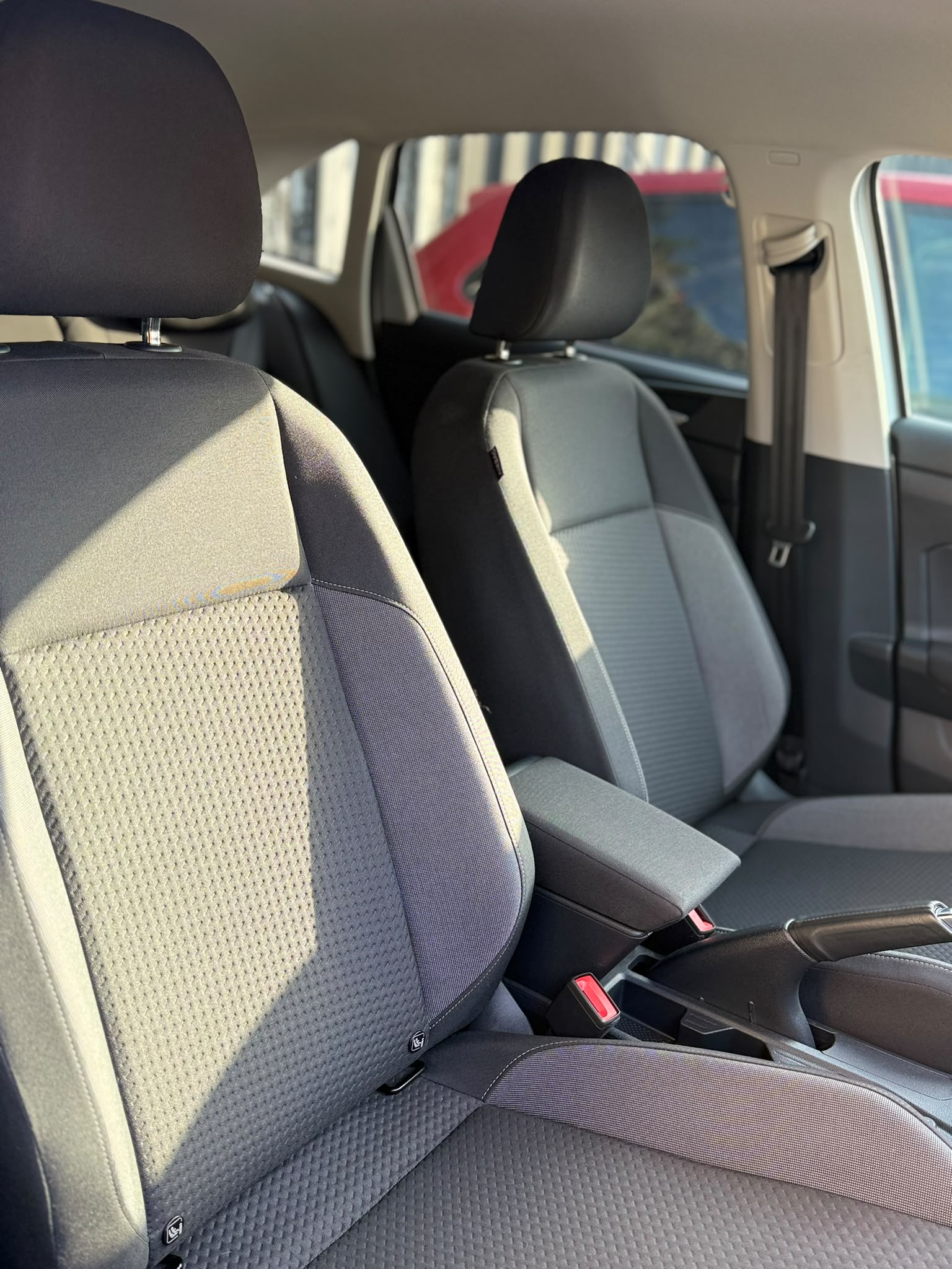 VOLKSWAGEN TAIGO LIFE